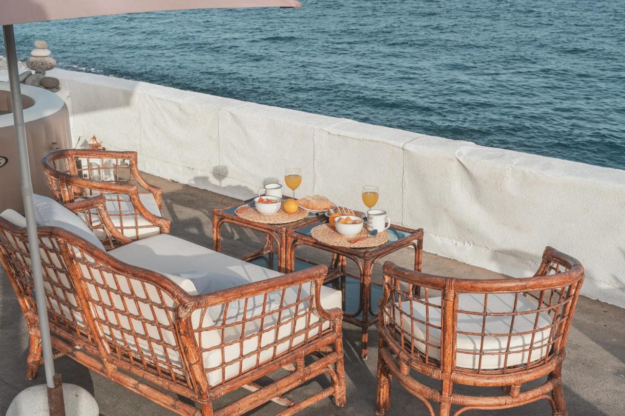Beach Apartment *